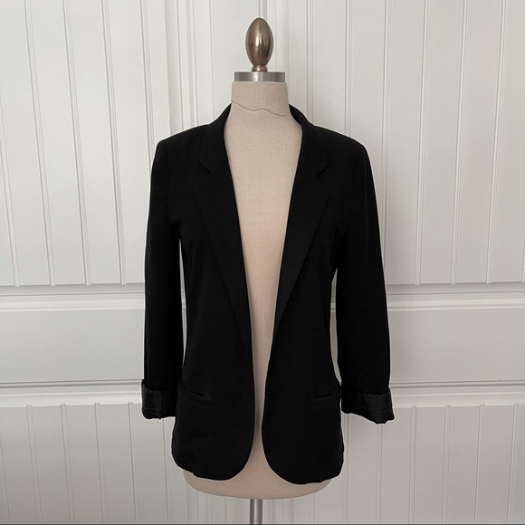 Urban Outfitters Jackets & Blazers - Silence + Noise Black Blazer